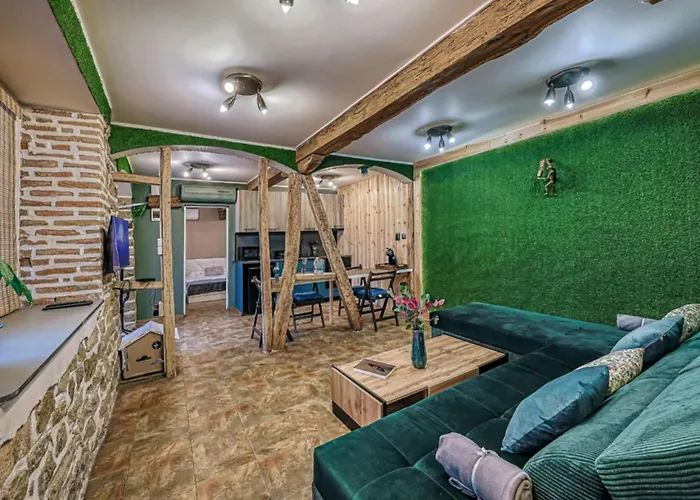 Apartment Hide Hub Guest